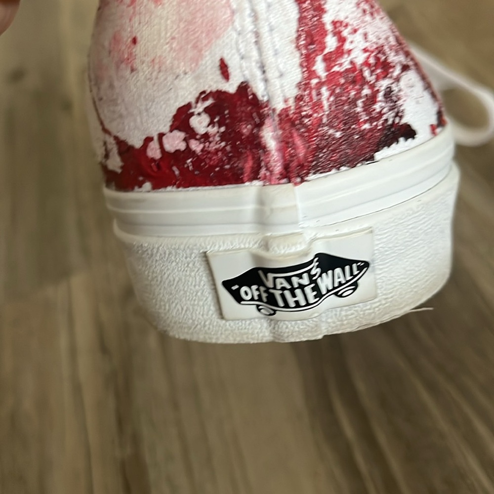 Vans  Halloween very unique custom shoes size 10.5 Man off the wall, Halloween - Picture 8 of 11